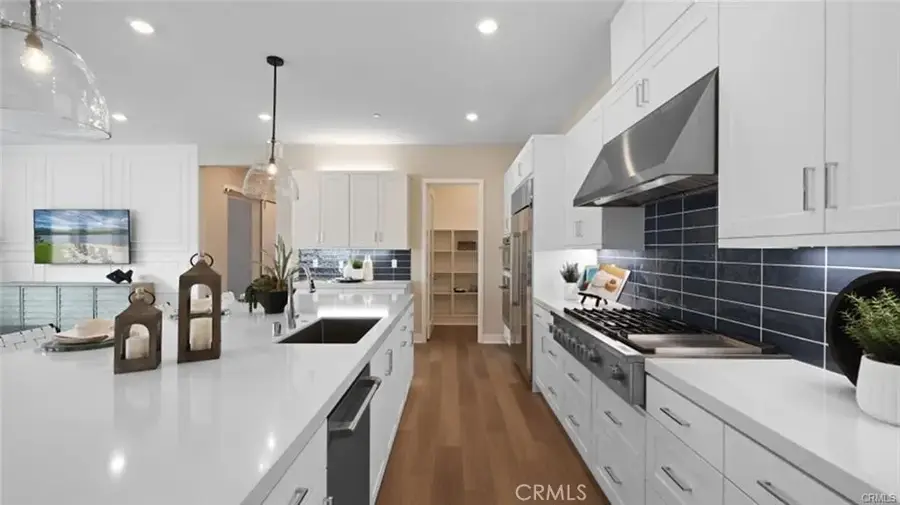 29610 Paseo Capilla, Valencia, CA 91354 - #3