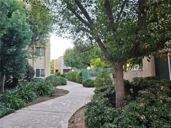 18307 Burbank Boulevard #41, Tarzana, CA 91356