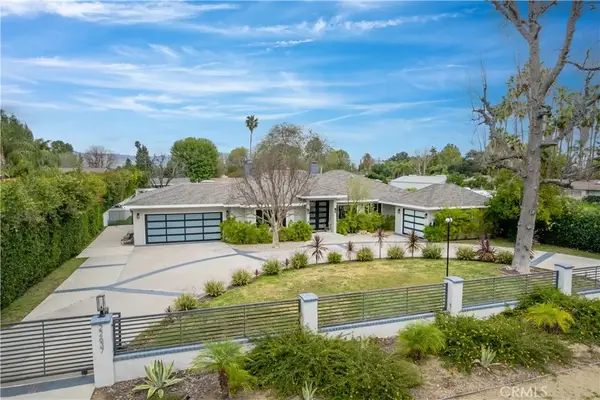 22637 Erwin Street, Woodland Hills, CA 91367