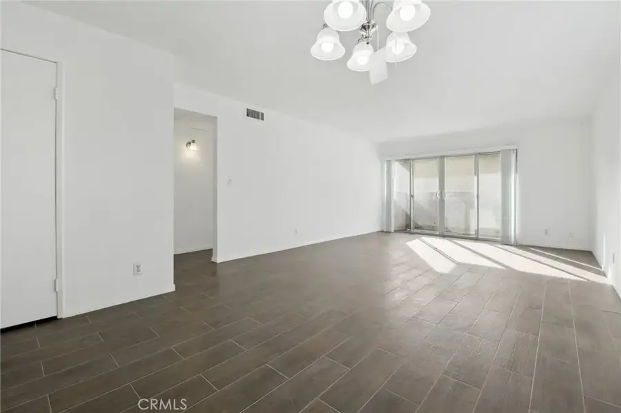 20134 Leadwell, Winnetka, CA 91306 - #3