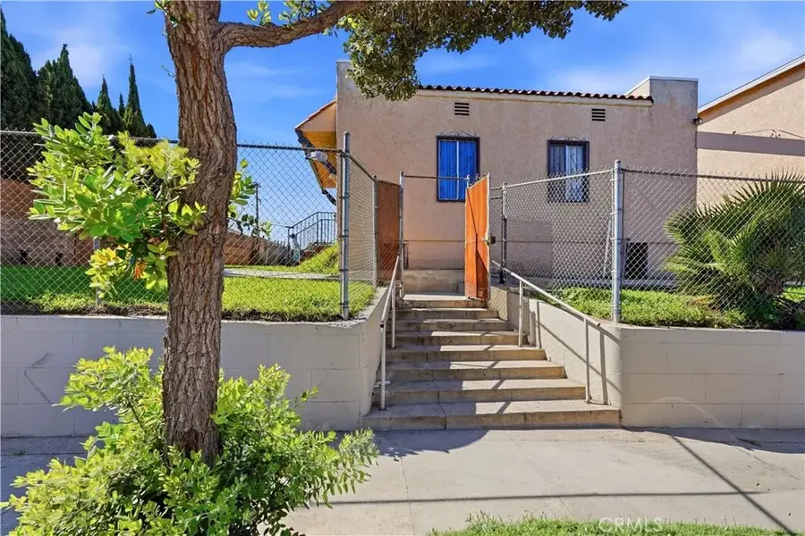 11143 Van Buren, Los Angeles, CA 90044 - #3