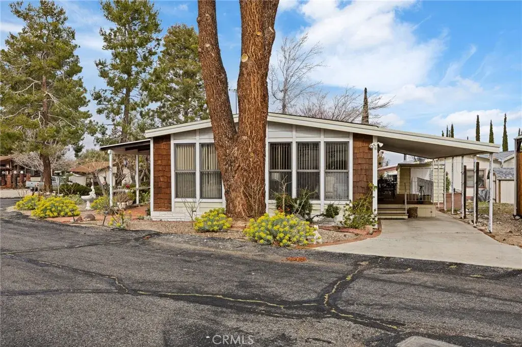 16754 E Avenue X #50, Llano, CA 93544 - #1