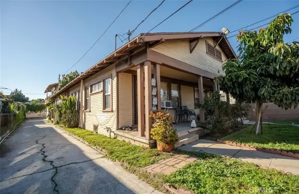 1741 S S New England, Los Angeles, CA 90006