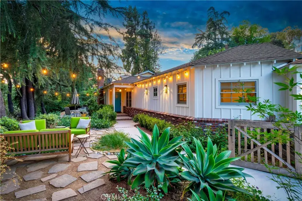 19631 Rosita Street, Tarzana, CA 91356 - #1