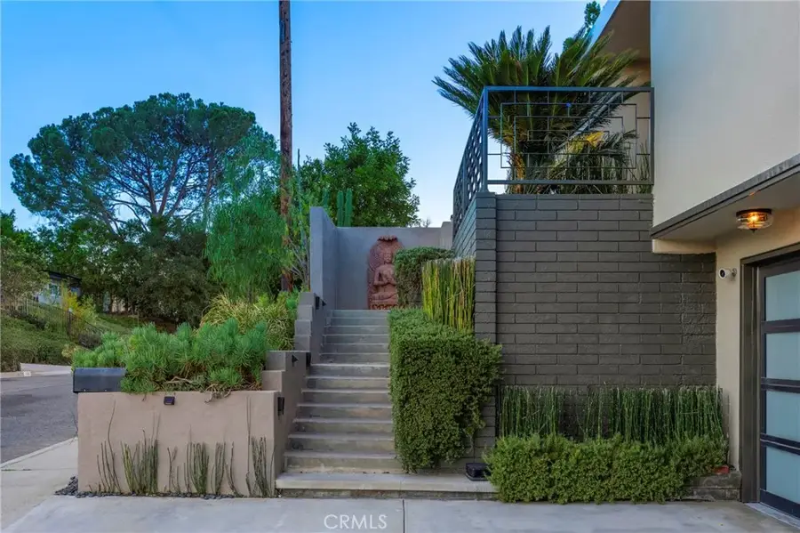 3851 Beverly Ridge, Sherman Oaks, CA 91423 - #3