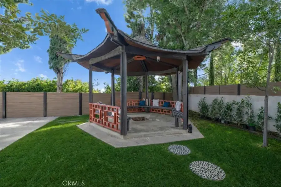 17338 Citronia Street, Northridge, CA 91325 - #2