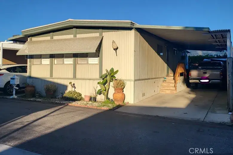 20652 Lassen #114, Chatsworth, CA 91311 - #1