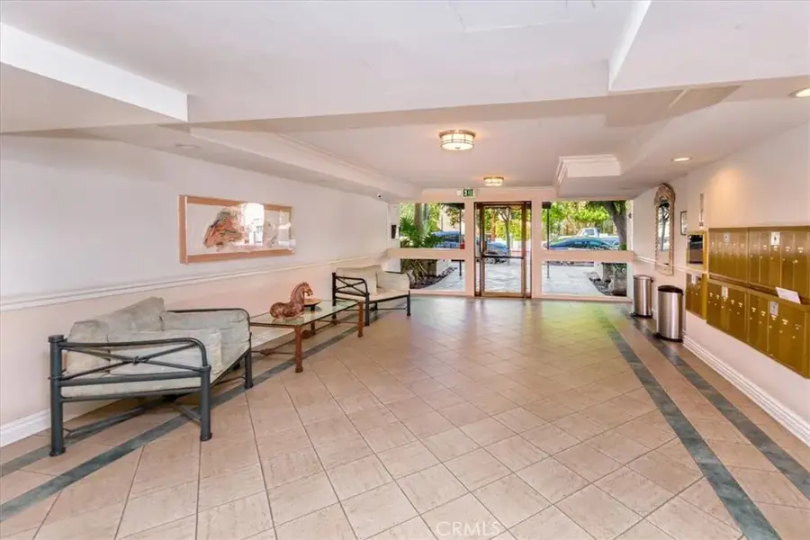 5310 Zelzah, Encino, CA 91316 - #2