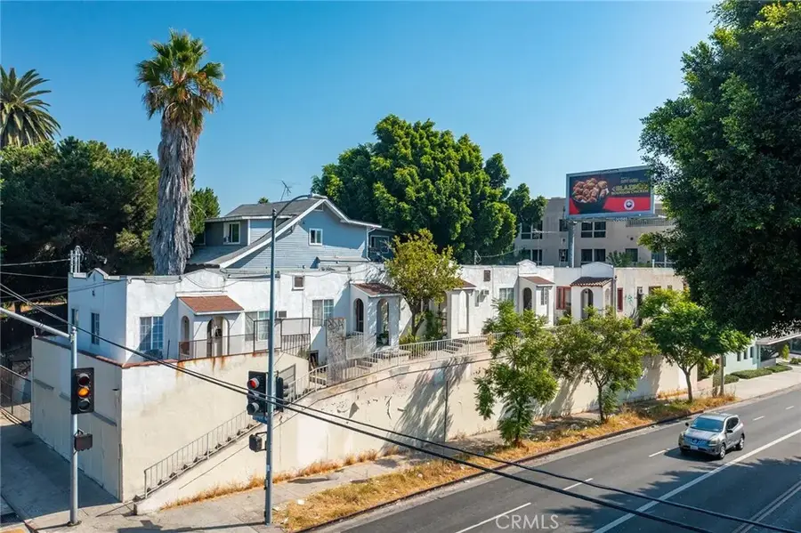 272 S Burlington Avenue, Los Angeles, CA 90057 - #2