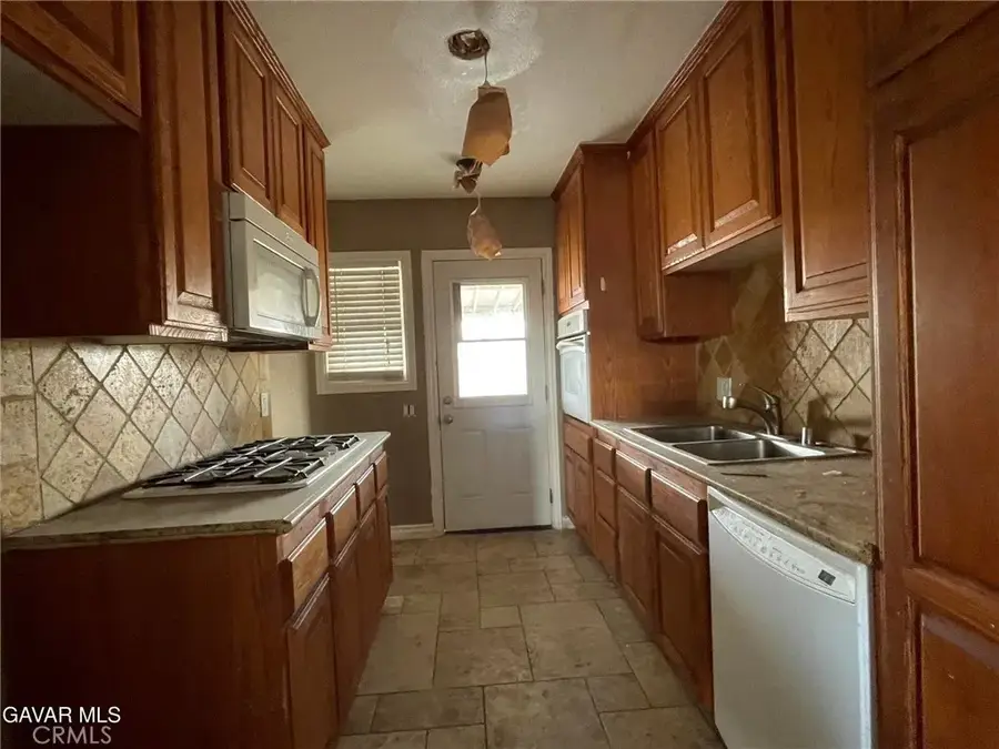 309 E Avenue J13, Lancaster, CA 93535 - #3