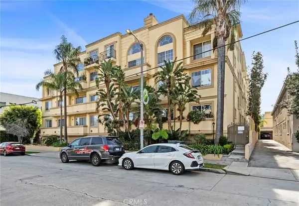 10824 Bloomfield #108, North Hollywood, CA 91602