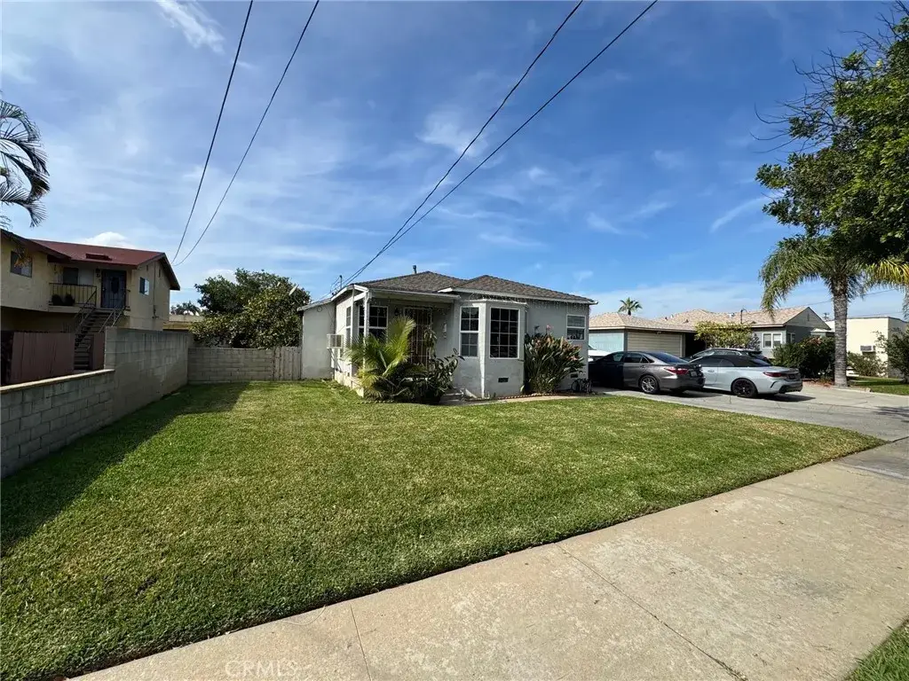 229 S 10th, Montebello, CA 90640 - #1