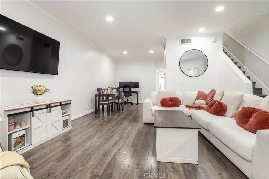 18347 Saticoy Street #35, Reseda, CA 91335 - #2