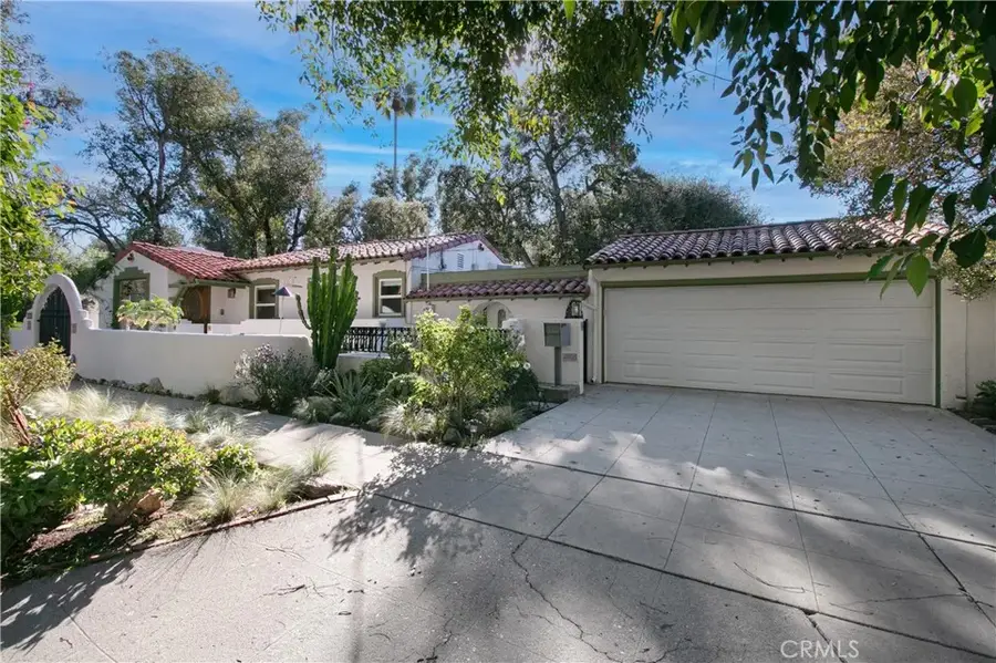 4905 Alhama, Woodland Hills, CA 91364 - #2