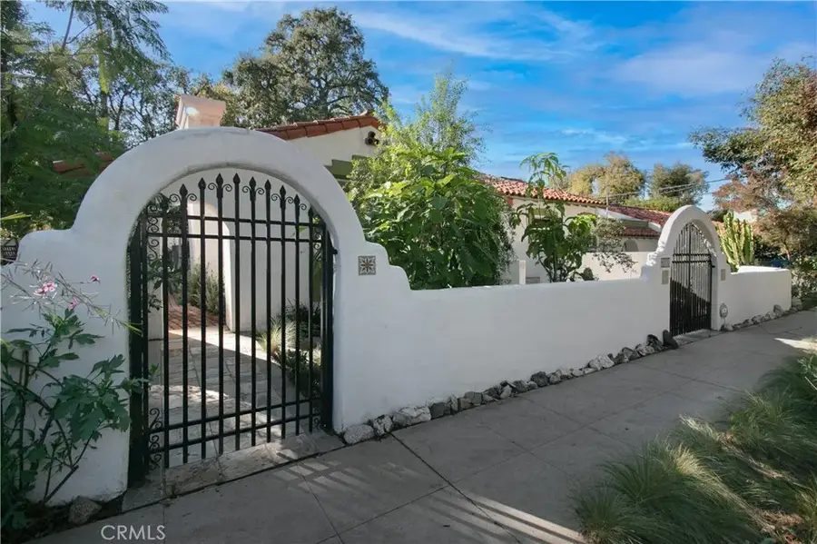 4905 Alhama, Woodland Hills, CA 91364 - #3