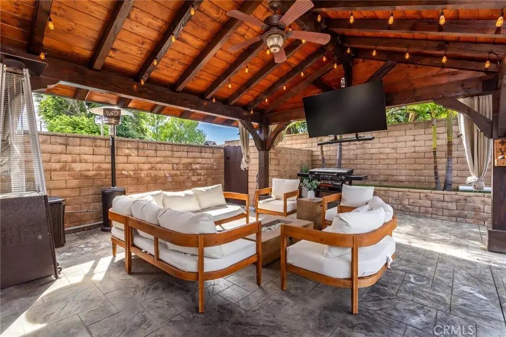 10015 Petit Avenue, North Hills, CA 91343 - #1