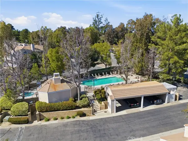 24528 Mcbean Parkway #30, Valencia, CA 91355