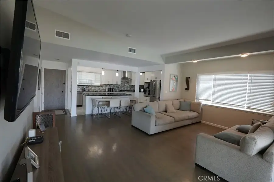 9327 Stanwin Avenue, Arleta, CA 91331 - #3