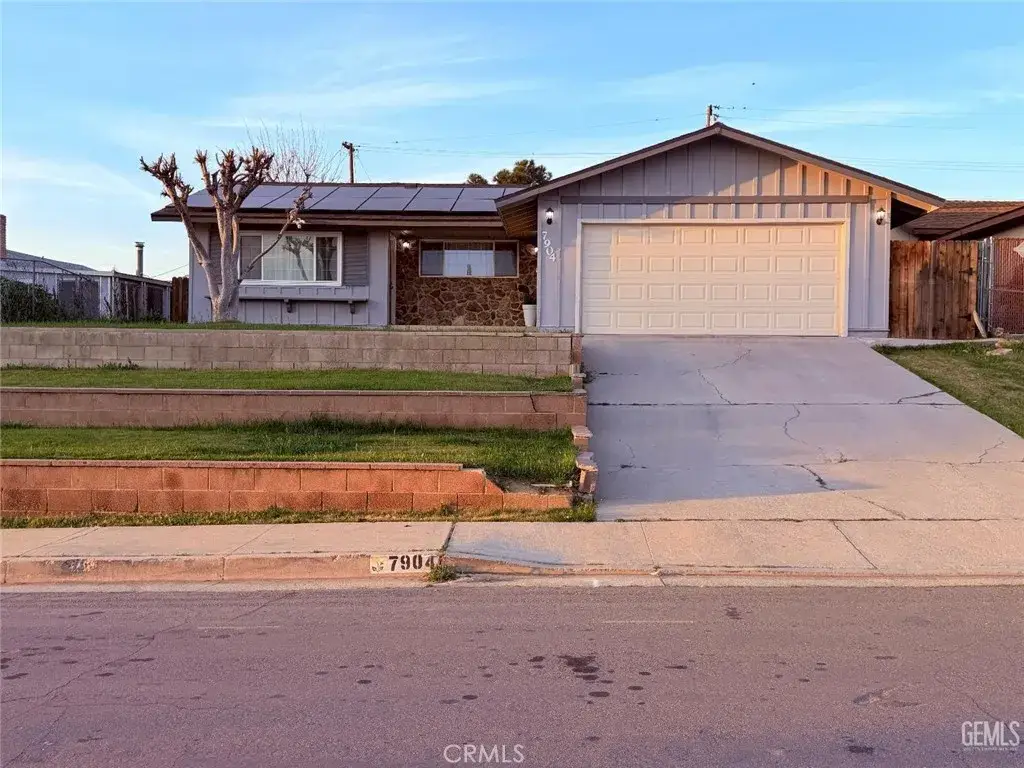 7904 Nettie Court, Bakersfield, CA 93306 - #1