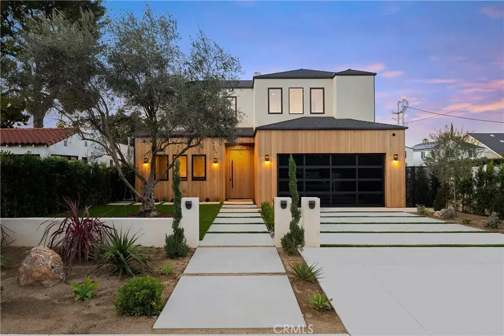 15451 Camarillo Street, Sherman Oaks, CA 91403 - #1