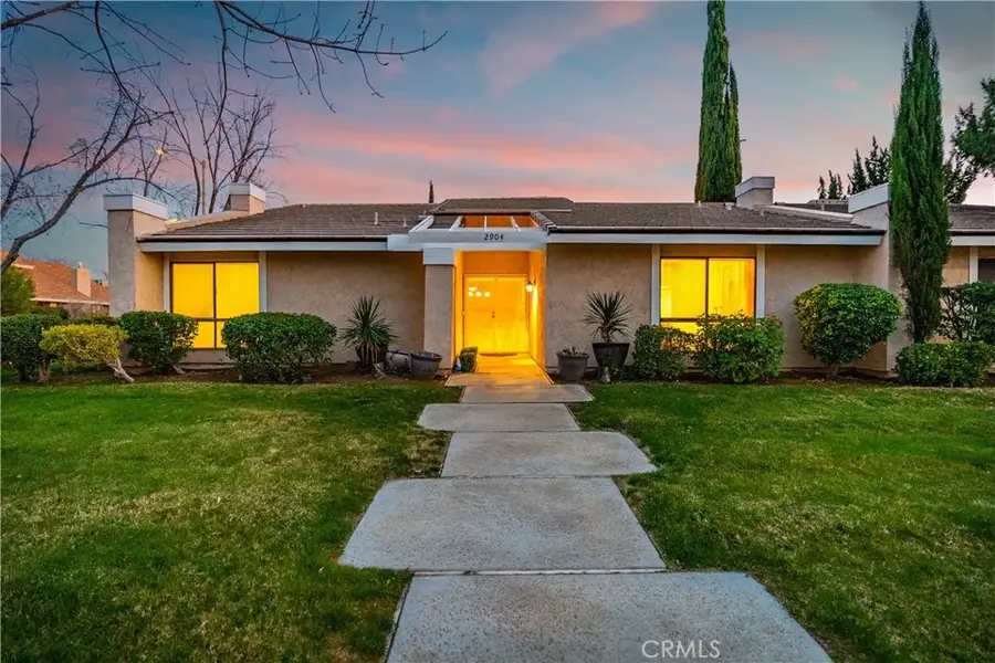 2904 W J4 Avenue, Lancaster, CA 93536 - #3