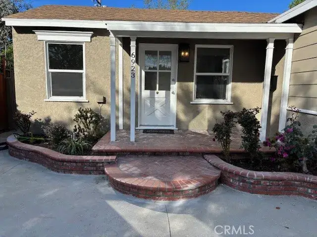 6923 Enfield, Reseda, CA 91335 - #2