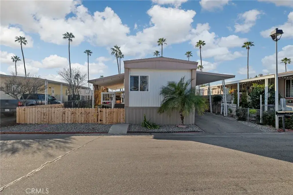 285 Florence Lane, Bakersfield, CA 93308 - #1