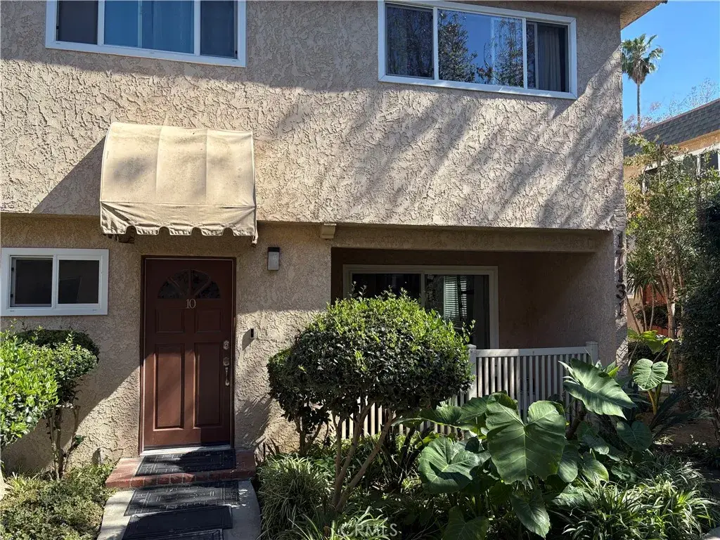 17131 Roscoe #10, Northridge, CA 91325 - #1