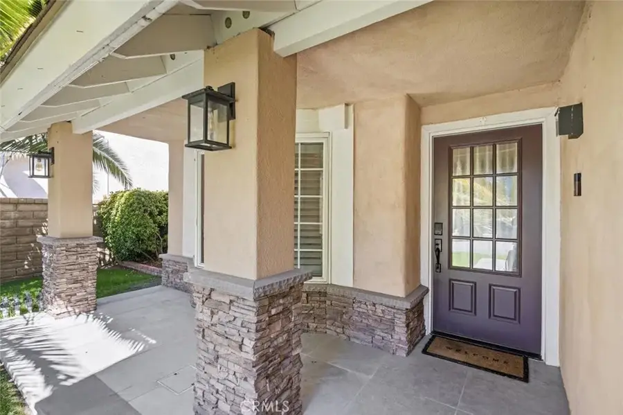 21961 Peppercorn, Saugus, CA 91350 - #3