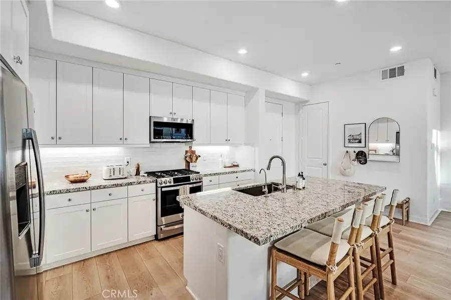 26958 Sandbar Willow Pl #205, Valencia, CA 91355 - #3