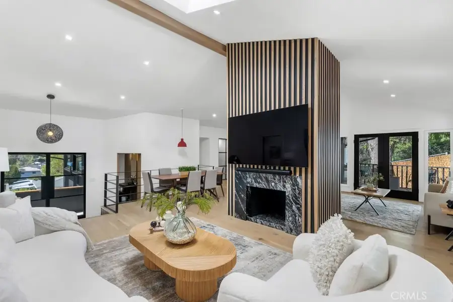 5200 Don Pio, Woodland Hills, CA 91364 - #2