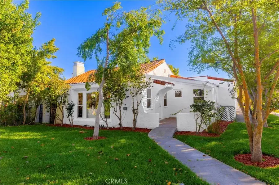 1028 Olmsted, Glendale, CA 91202 - #2