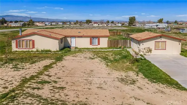 7843 W Avenue F, Lancaster, CA 93536