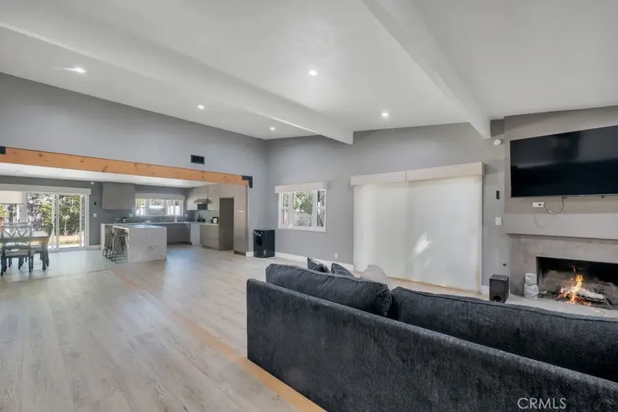 10122 Jovita Avenue, Chatsworth, CA 91311 - #3