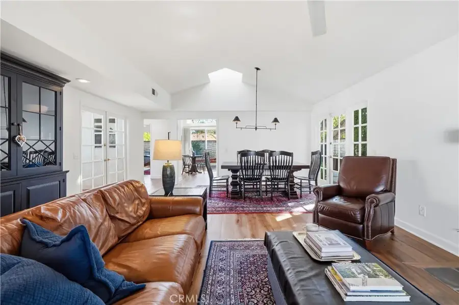 26352 Ivrea, Valencia, CA 91355 - #3