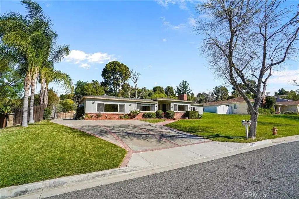 22573 Arriba Drive, Saugus, CA 91350 - #1