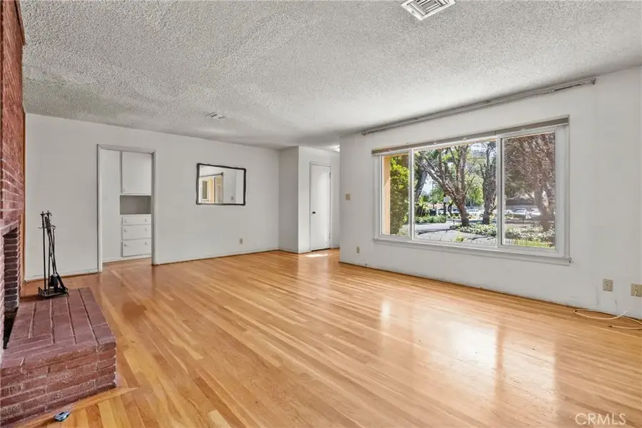 17917 Chase, Northridge, CA 91325 - #2