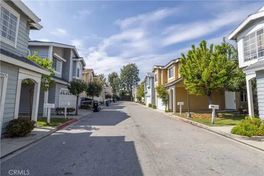 9155 Noble, North Hills, CA 91343 - #3