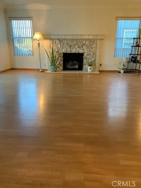 14412 Collins, Sherman Oaks, CA 91401