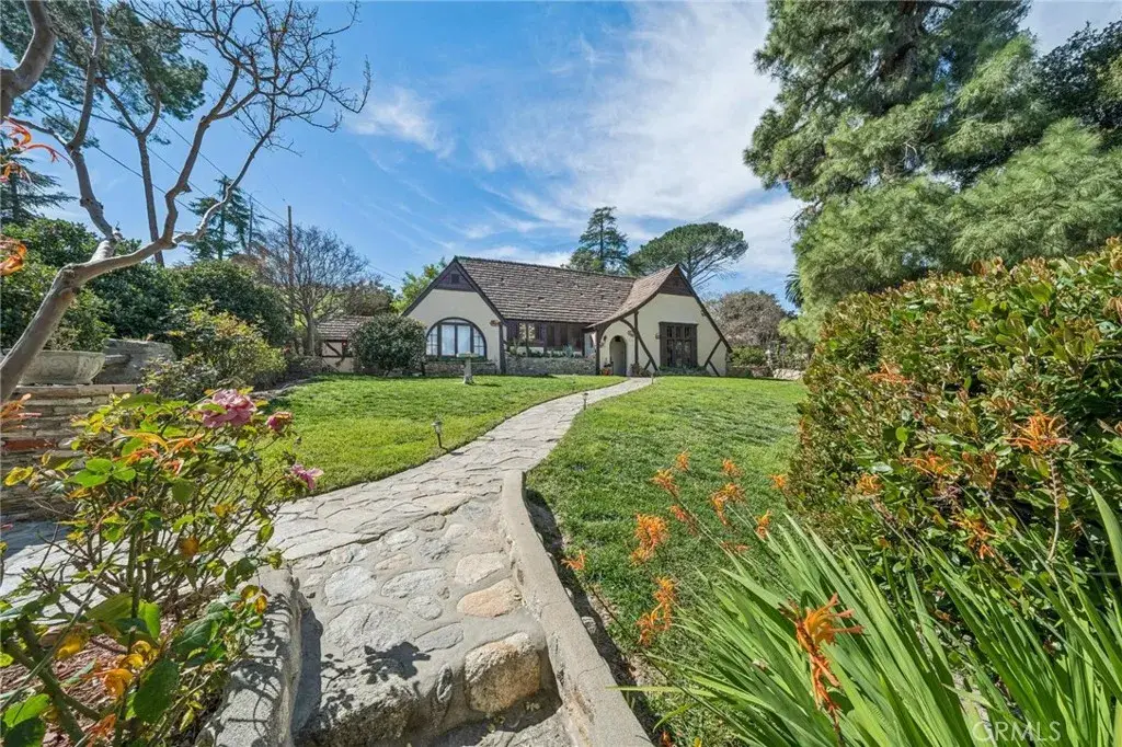 23021 8th Street, Newhall, CA 91321 - #1