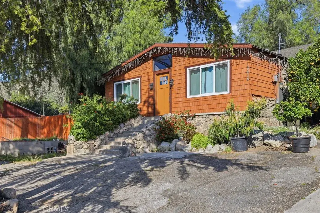 10418 Samoa Avenue, Tujunga, CA 91042 - #1