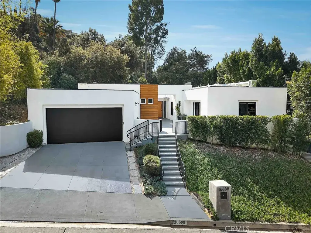 16688 Oldham Street, Encino, CA 91436 - #1