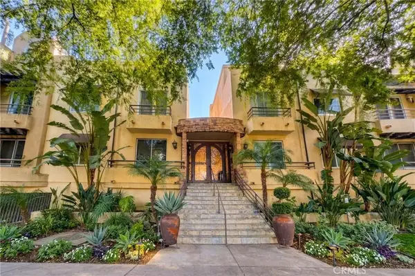 4128 Whitsett #101, Studio City, CA 91604