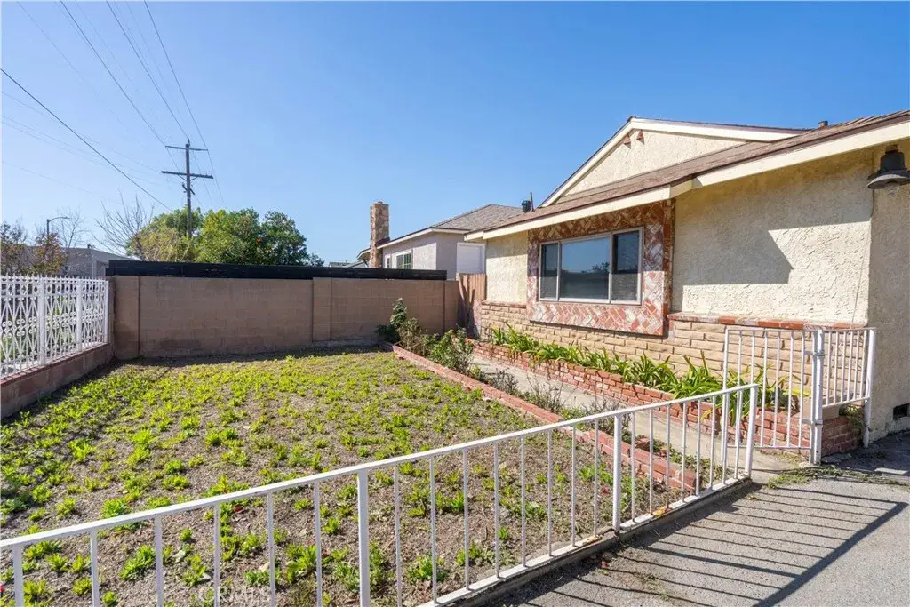 10817 Cantara Street, Sun Valley, CA 91352 - #1