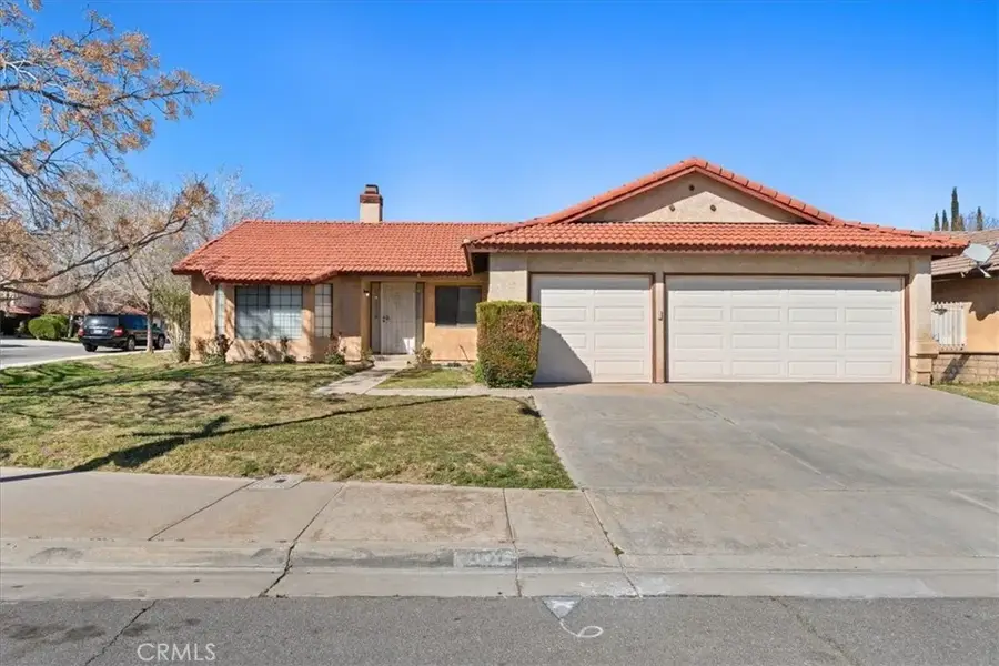 2037 W Avenue P8, Palmdale, CA 93551 - #2