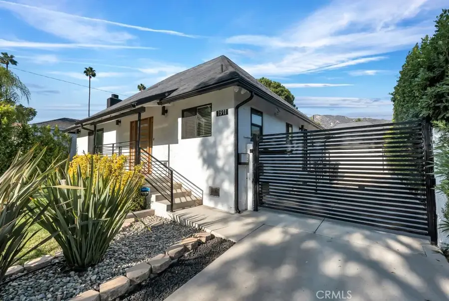 1911 W Kenneth, Glendale, CA 91201 - #3