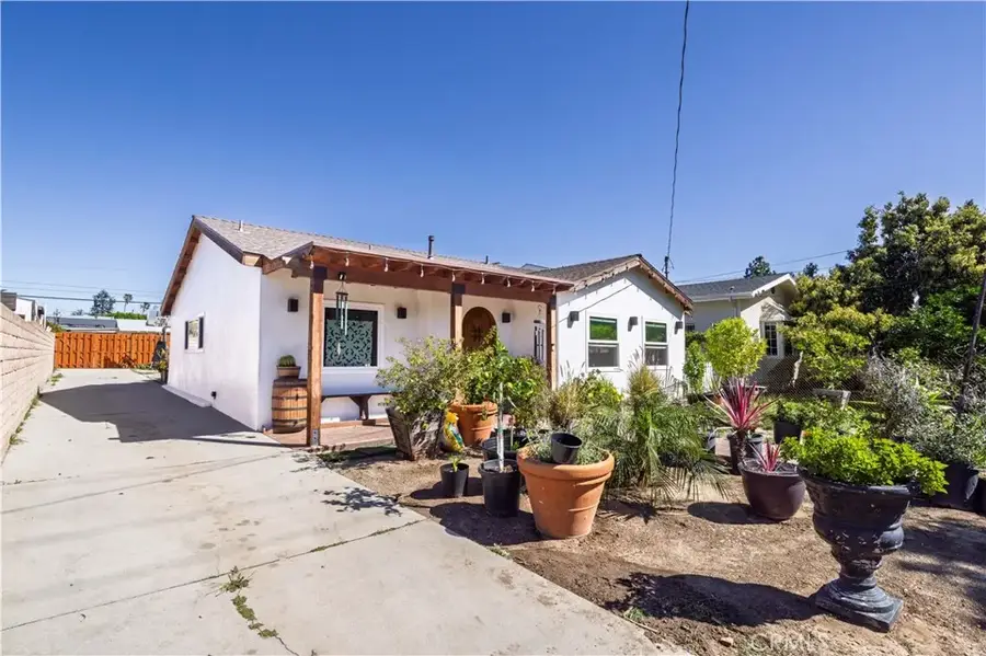 17525 Kingsbury Street, Granada Hills, CA 91344 - #3