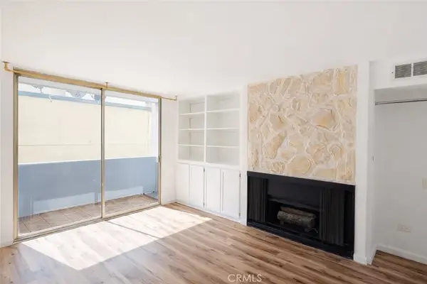 421 S La Fayette Park #404, Los Angeles, CA 90057