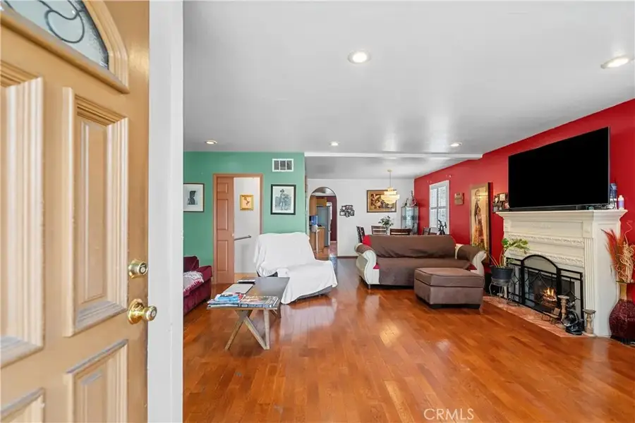 5941 4th, Los Angeles, CA 90043 - #3