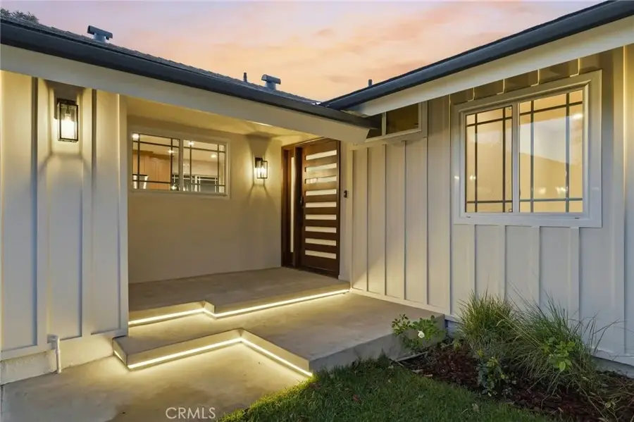 18912 Halsted, Northridge, CA 91324 - #2